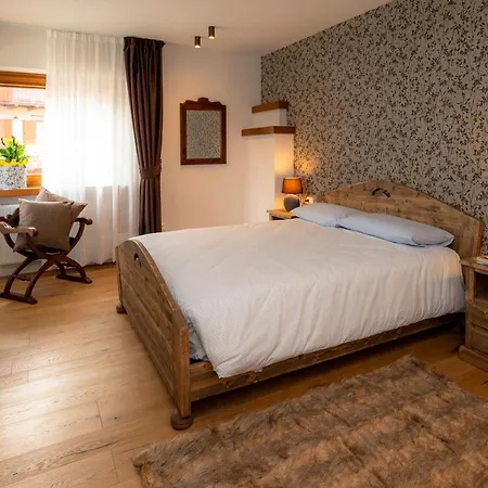 Larici 3* Роана